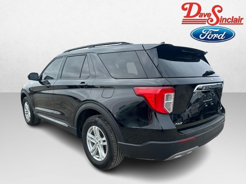 Ford Explorer Vehicle Image 09