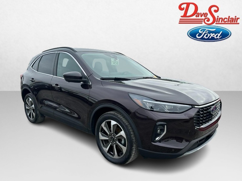 Ford Escape Vehicle Full-screen Gallery Image 04