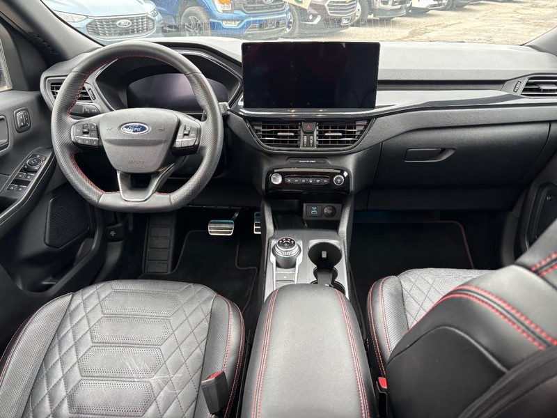 Ford Escape Vehicle Full-screen Gallery Image 14