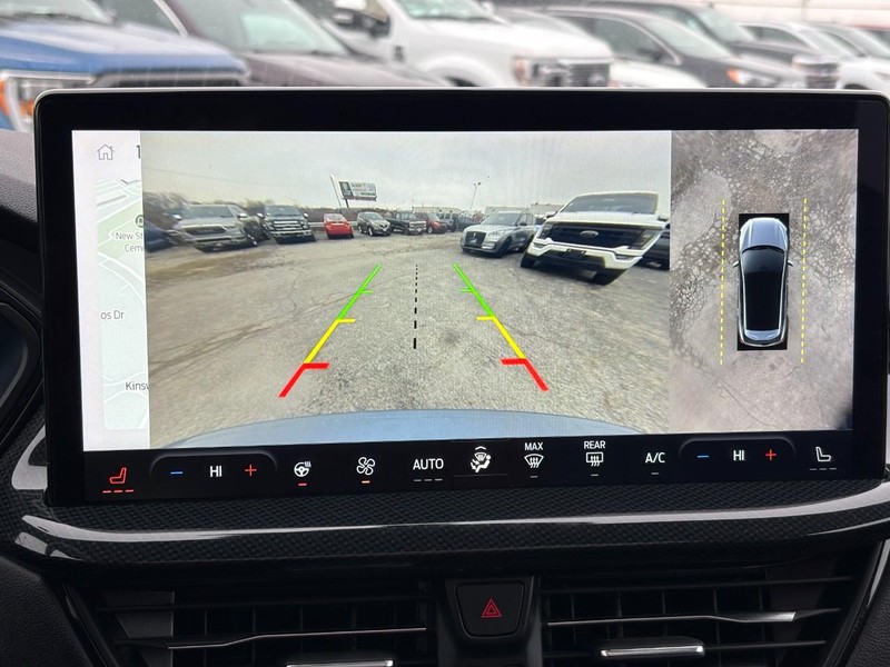 Ford Escape Vehicle Full-screen Gallery Image 23