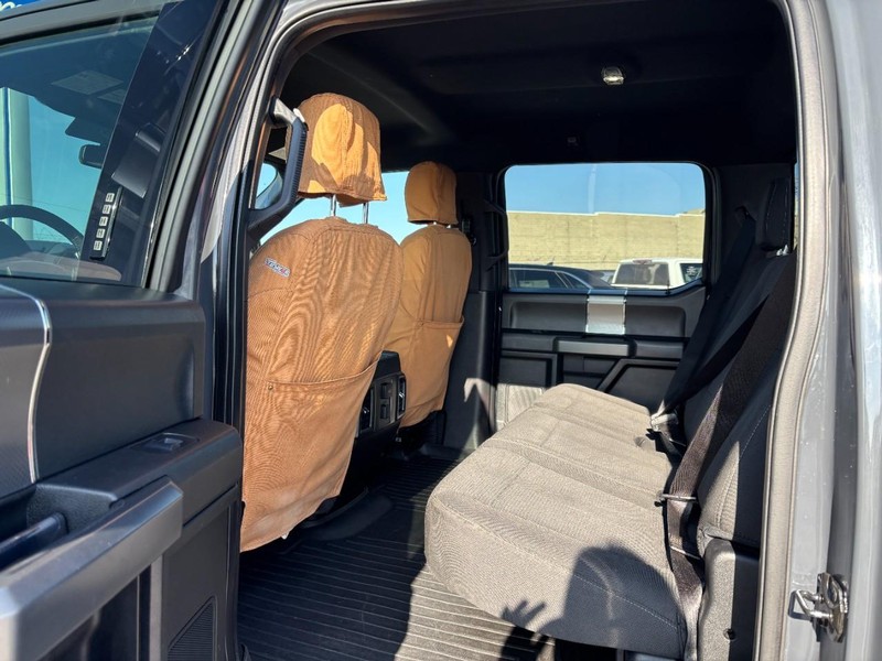 Ford F-150 Vehicle Full-screen Gallery Image 12