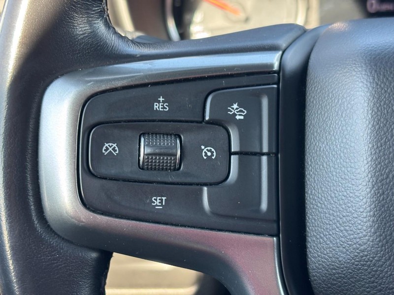 Chevrolet Tahoe Vehicle Full-screen Gallery Image 17