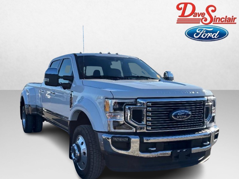 Ford Super Duty F-450 DRW Vehicle Full-screen Gallery Image 04