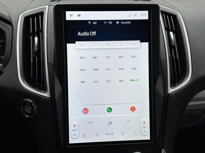 Ford Edge Vehicle Full-screen Gallery Image 22