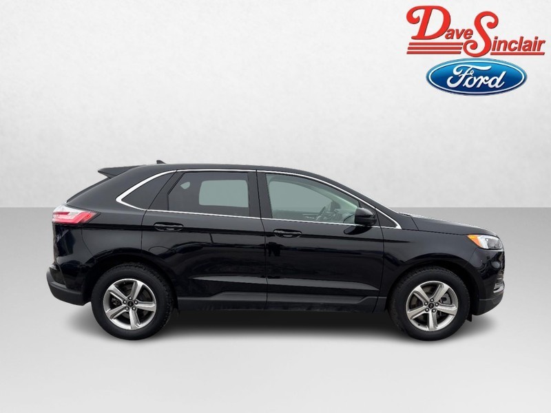 Ford Edge Vehicle Full-screen Gallery Image 05