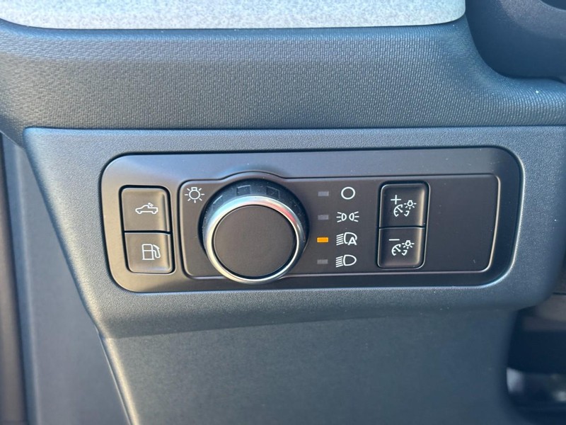 Ford Maverick Vehicle Full-screen Gallery Image 19