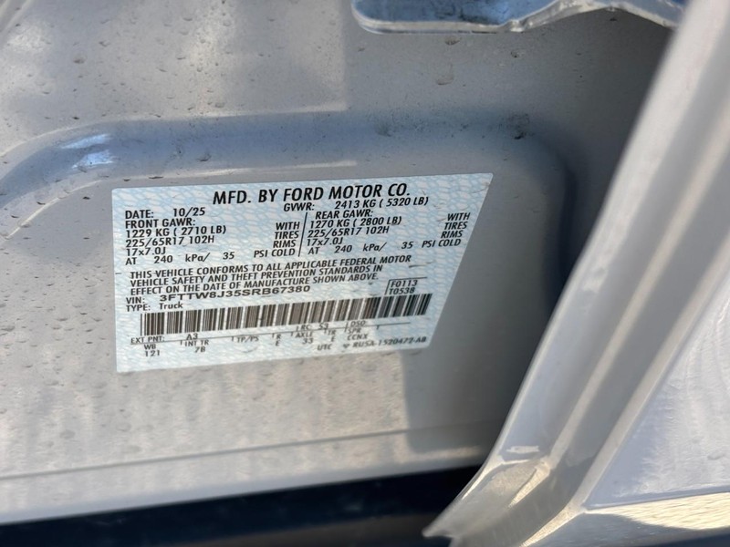 Ford Maverick Vehicle Full-screen Gallery Image 27