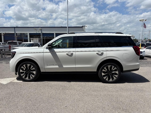 Ford Expedition Vehicle Full-screen Gallery Image 11