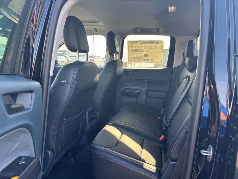 Ford Maverick Vehicle Full-screen Gallery Image 12