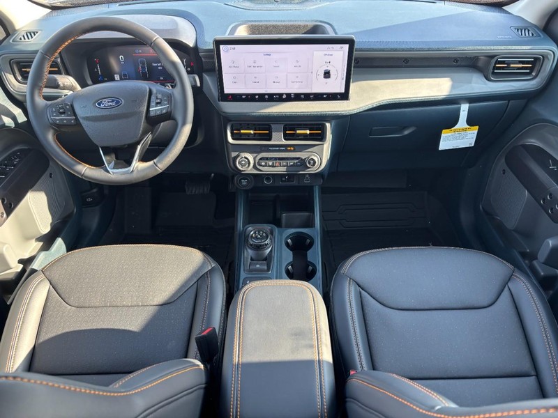 Ford Maverick Vehicle Full-screen Gallery Image 13