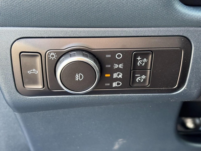 Ford Maverick Vehicle Full-screen Gallery Image 19