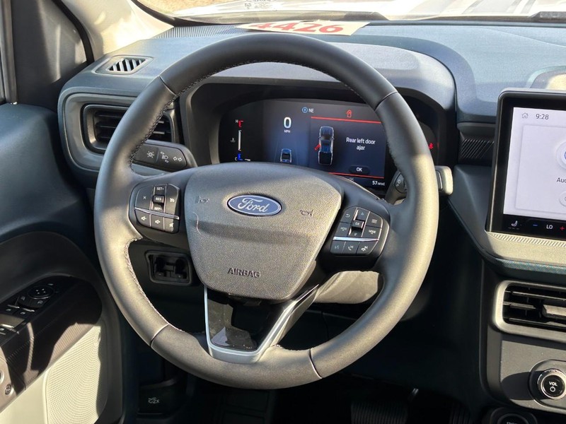 Ford Maverick Vehicle Full-screen Gallery Image 14