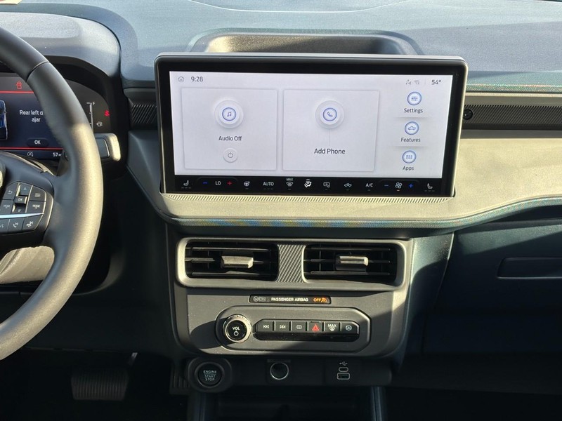 Ford Maverick Vehicle Full-screen Gallery Image 15