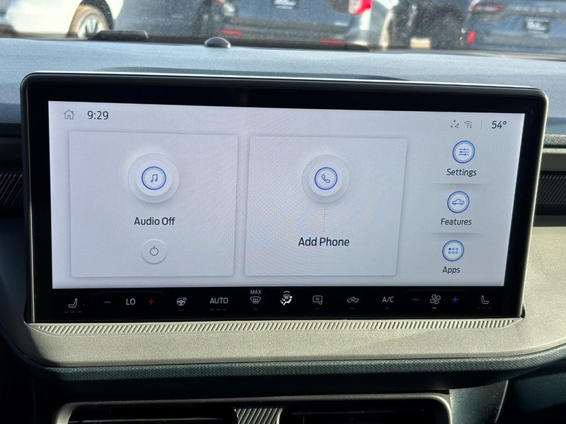 Ford Maverick Vehicle Full-screen Gallery Image 24