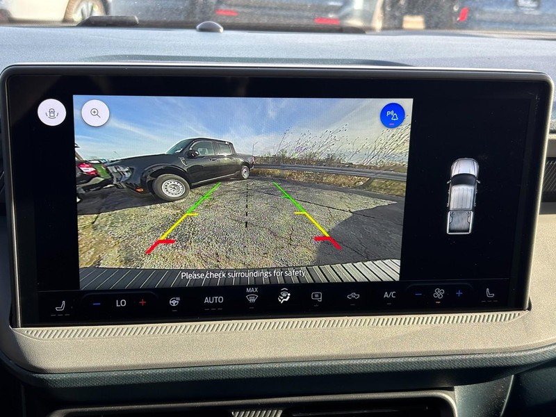 Ford Maverick Vehicle Full-screen Gallery Image 25