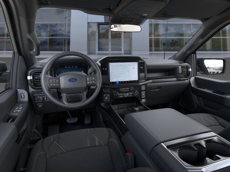 Ford F-150 Vehicle Full-screen Gallery Image 11