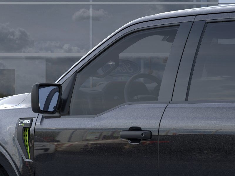 Ford F-150 Vehicle Full-screen Gallery Image 22