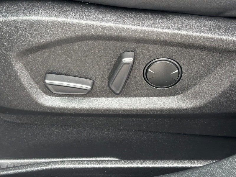 Ford Edge Vehicle Full-screen Gallery Image 25