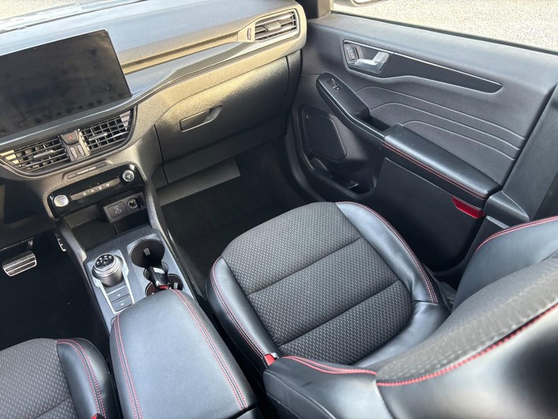 Ford Escape Vehicle Image 15