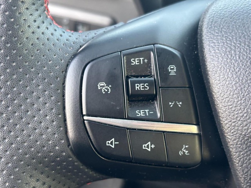 Ford Escape Vehicle Image 18