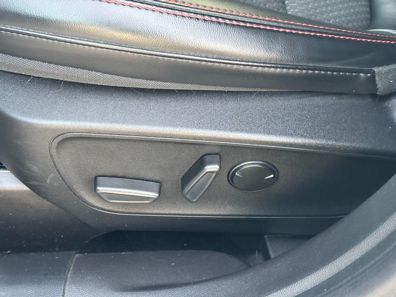 Ford Escape Vehicle Image 24