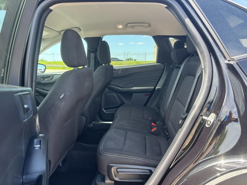 Ford Escape Vehicle Image 13