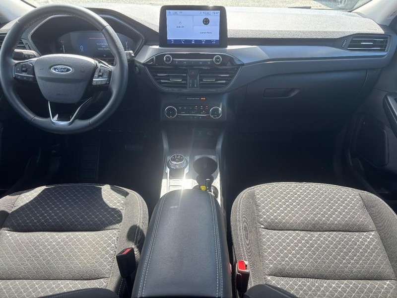 Ford Escape Vehicle Image 15