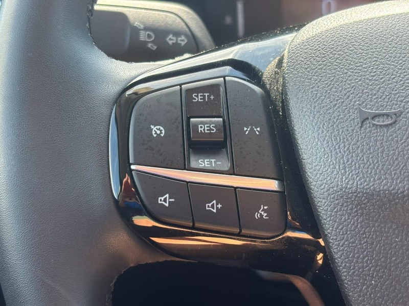 Ford Escape Vehicle Image 19