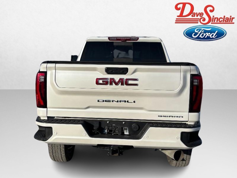 GMC Sierra 2500HD Vehicle Full-screen Gallery Image 08
