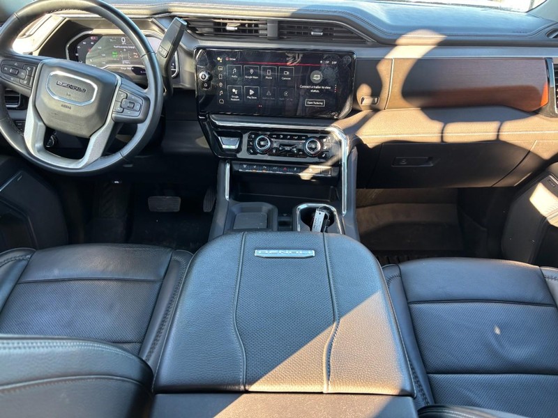 GMC Sierra 2500HD Vehicle Full-screen Gallery Image 14