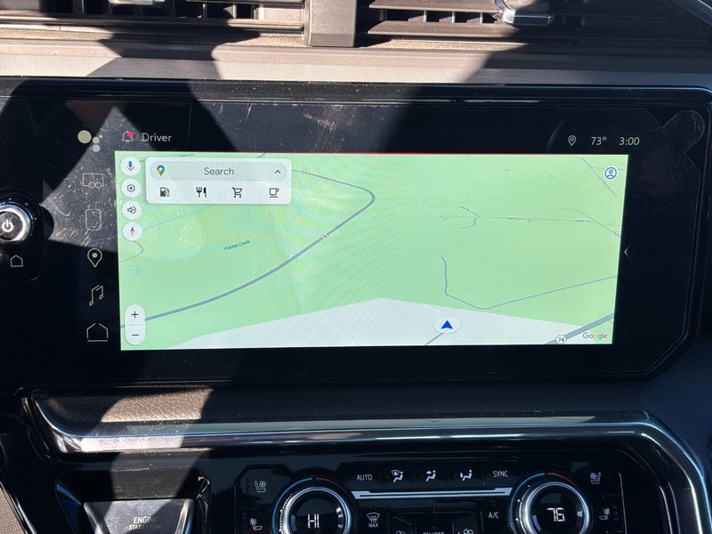 GMC Sierra 2500HD Vehicle Full-screen Gallery Image 23