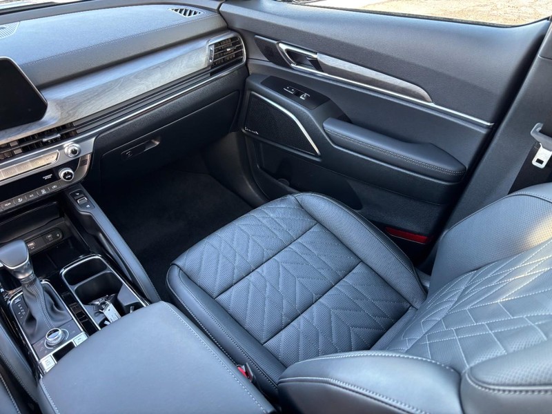 Kia Telluride Vehicle Image 16