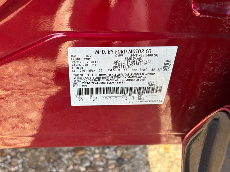 Ford Edge Vehicle Full-screen Gallery Image 26