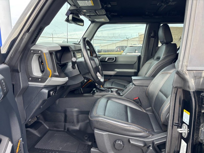 Ford Bronco Vehicle Image 12