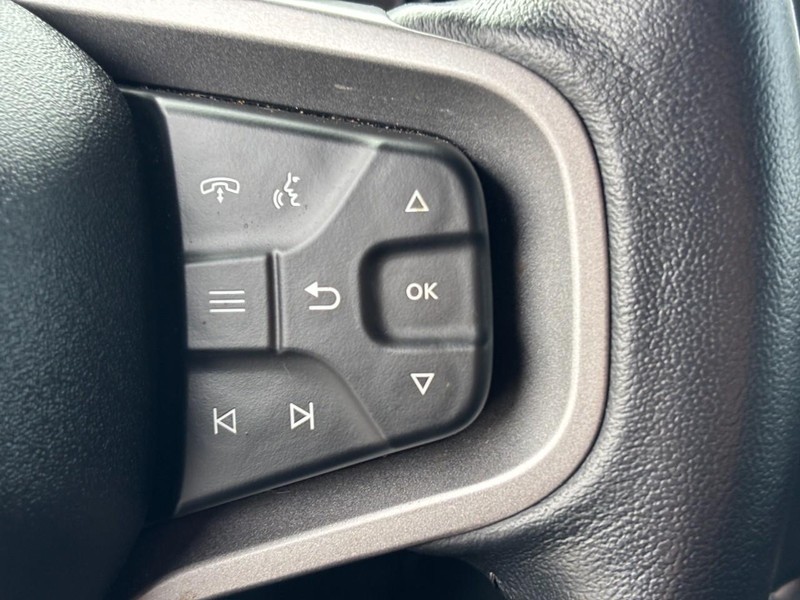 Ford Bronco Vehicle Image 18