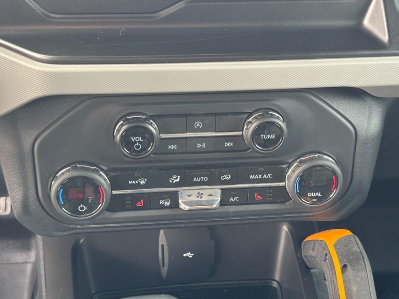 Ford Bronco Vehicle Image 23