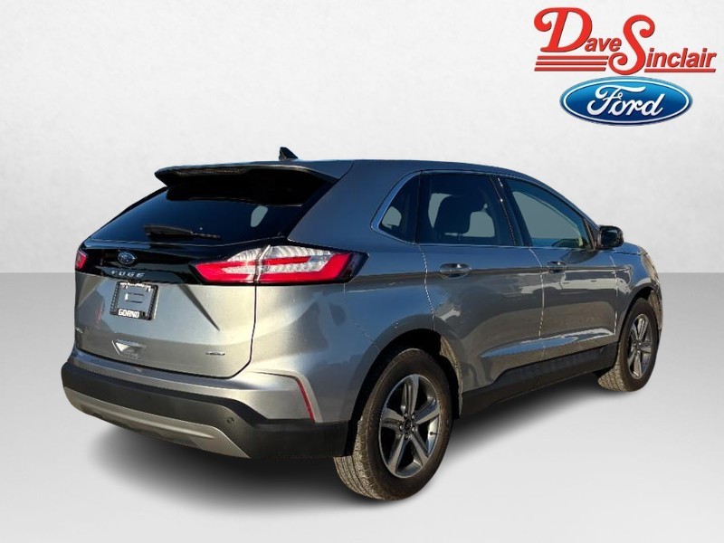 Ford Edge Vehicle Full-screen Gallery Image 08