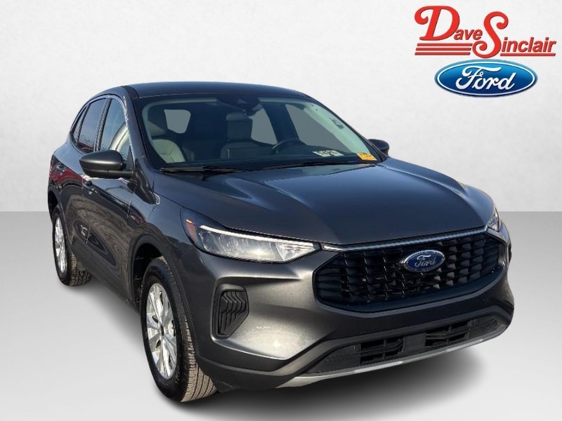 Ford Escape Vehicle Full-screen Gallery Image 04