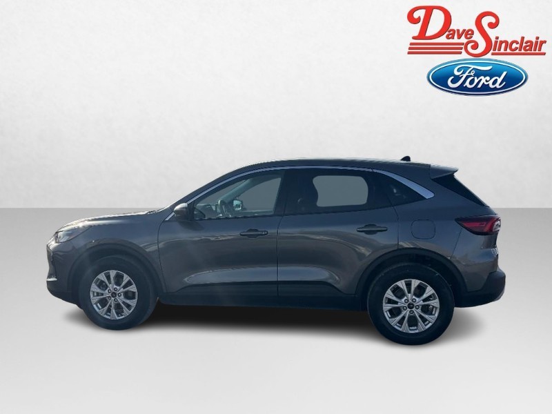 Ford Escape Vehicle Full-screen Gallery Image 10