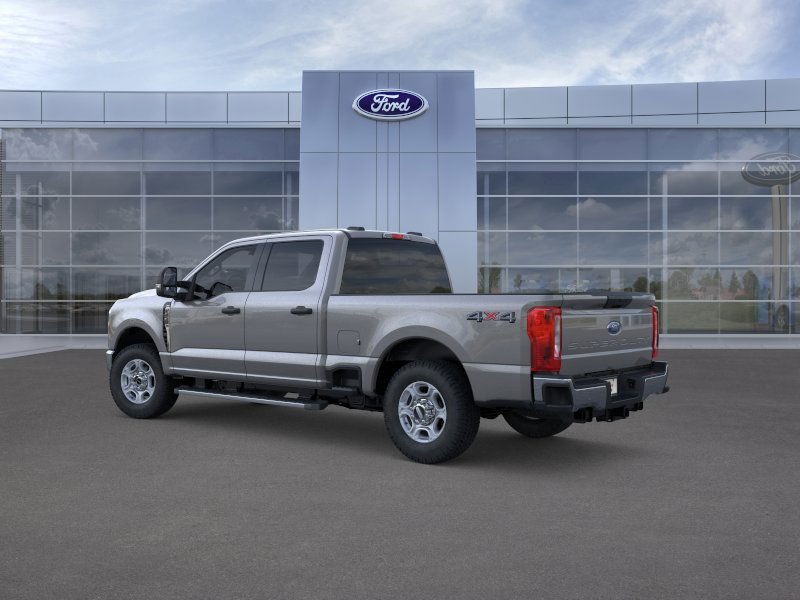 Ford Super Duty F-250 SRW Vehicle Image 05