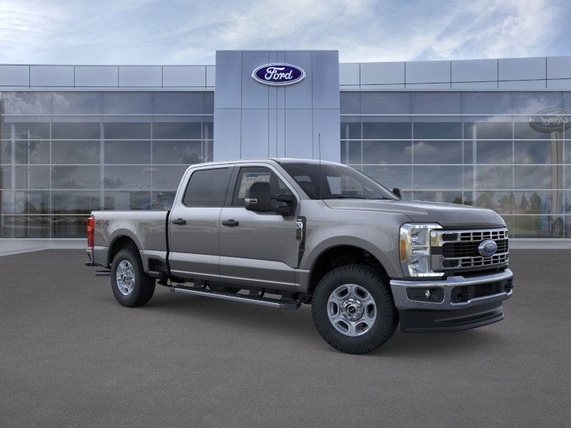 Ford Super Duty F-250 SRW Vehicle Image 09