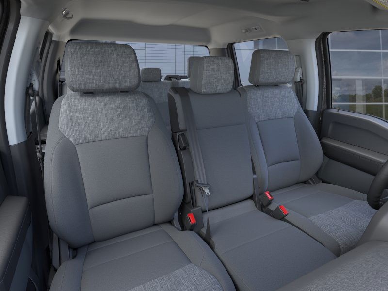 Ford Super Duty F-250 SRW Vehicle Image 12