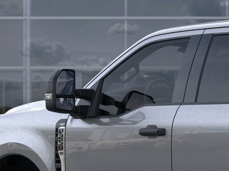Ford Super Duty F-250 SRW Vehicle Image 22