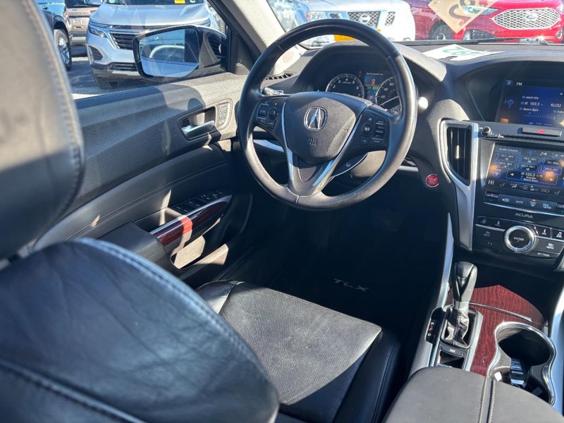 Acura TLX Vehicle Image 13