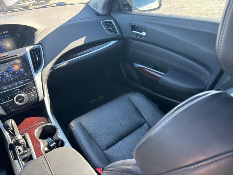 Acura TLX Vehicle Image 15