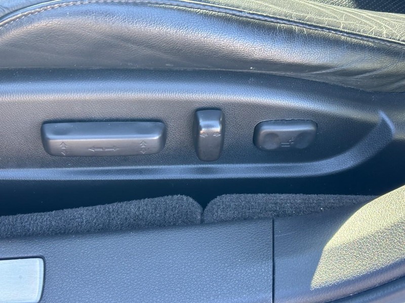 Acura TLX Vehicle Image 16