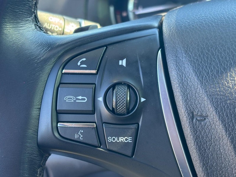 Acura TLX Vehicle Image 19