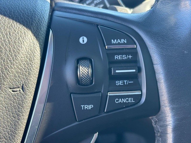 Acura TLX Vehicle Image 21