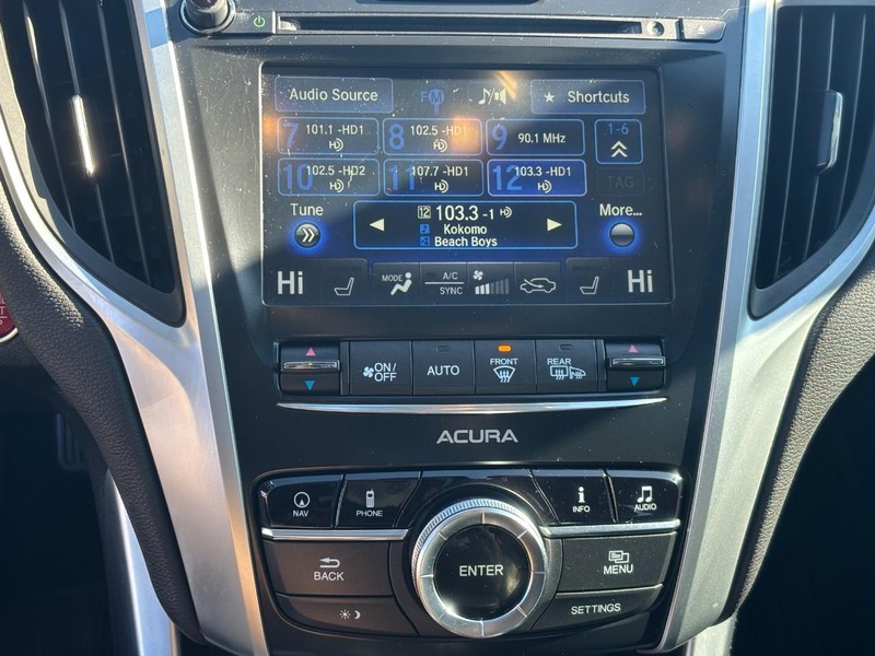 Acura TLX Vehicle Image 25