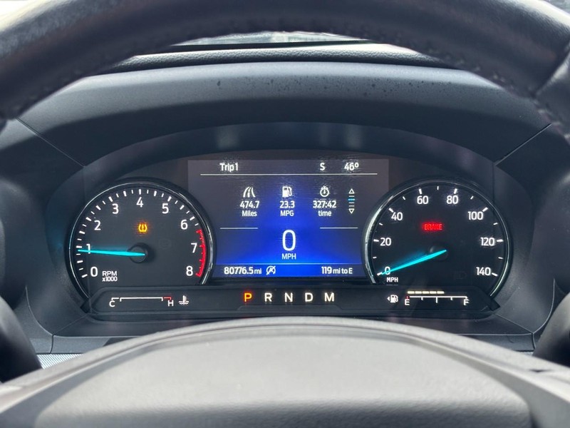 Ford Explorer Vehicle Full-screen Gallery Image 22